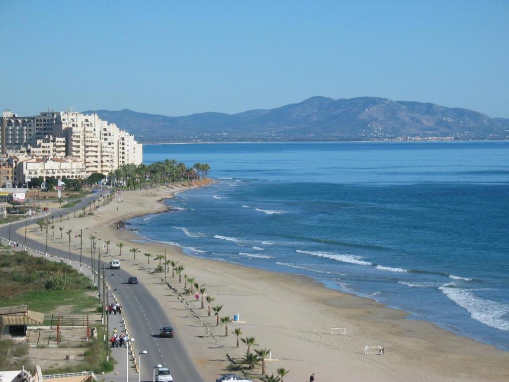 Apartamentos Raymar Oropesa del Mar Room photo